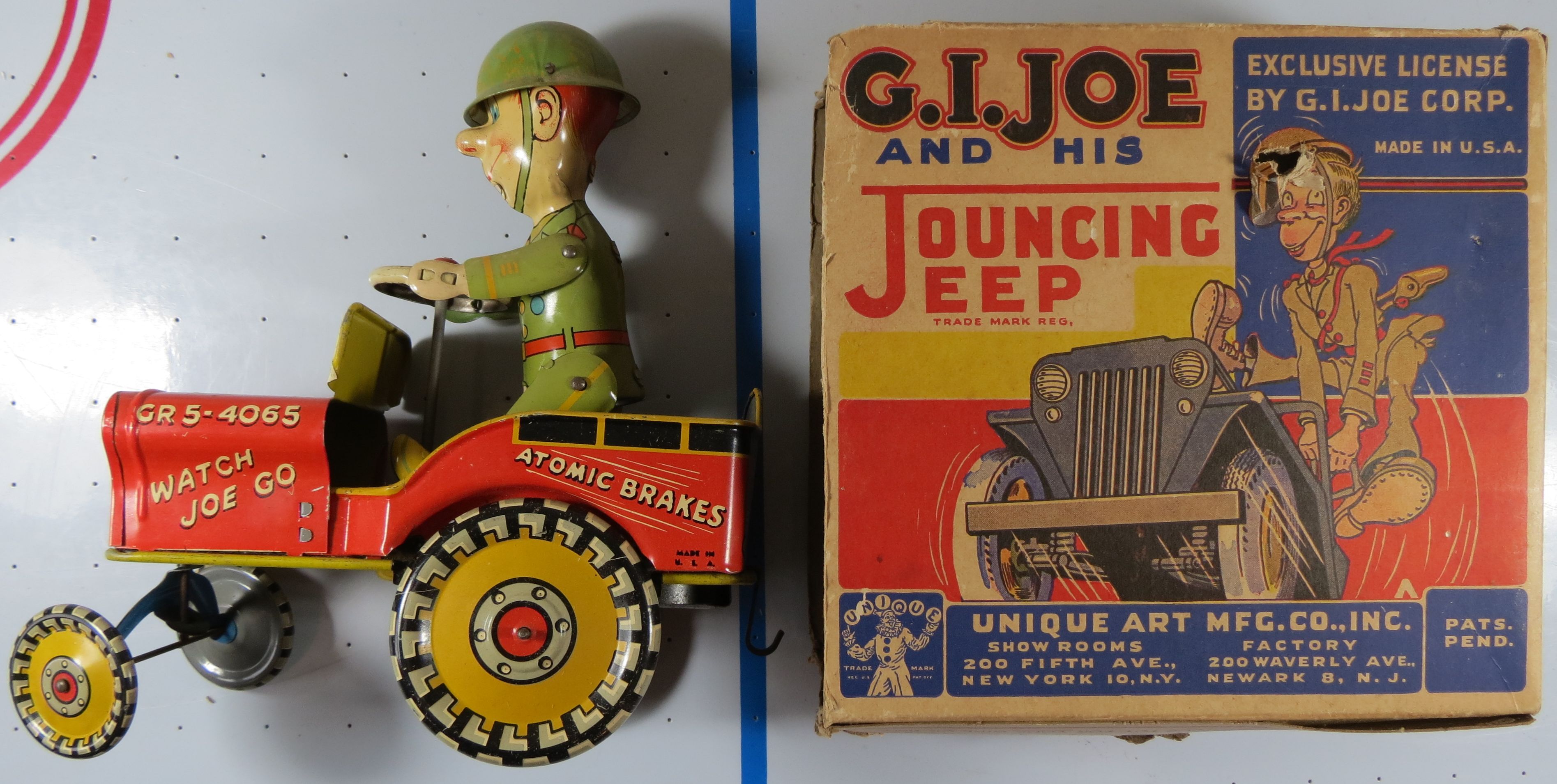 GI Joe Jouncing Jeep Vintage 1940s Tin Wind Up Toy Near Mint w Original